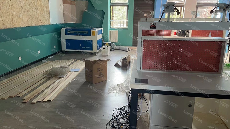 實(shí)驗室教學(xué)激光切割機(jī)